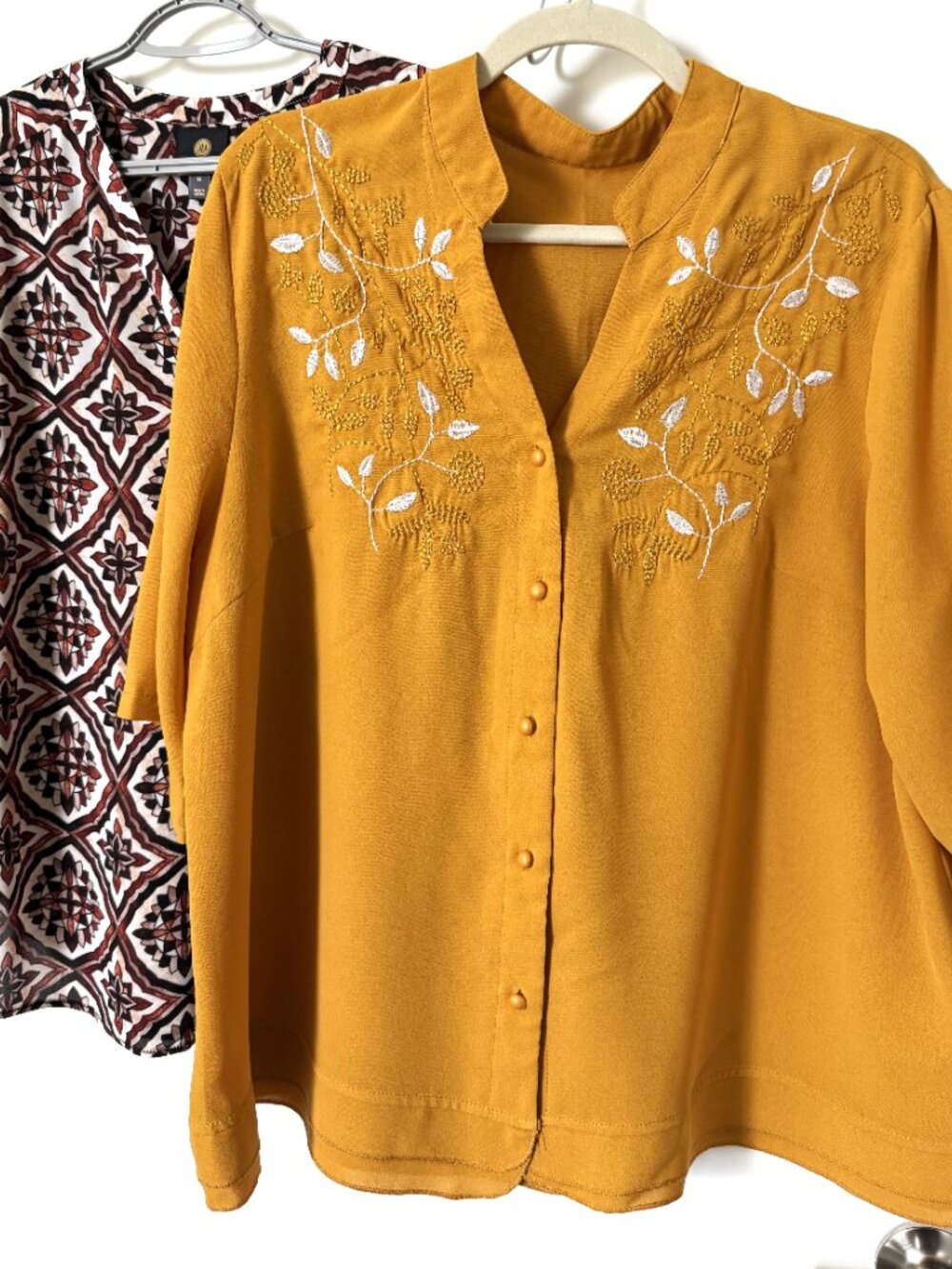 Set of 2 women's blouses Yellow/ floral short sleeve size XL